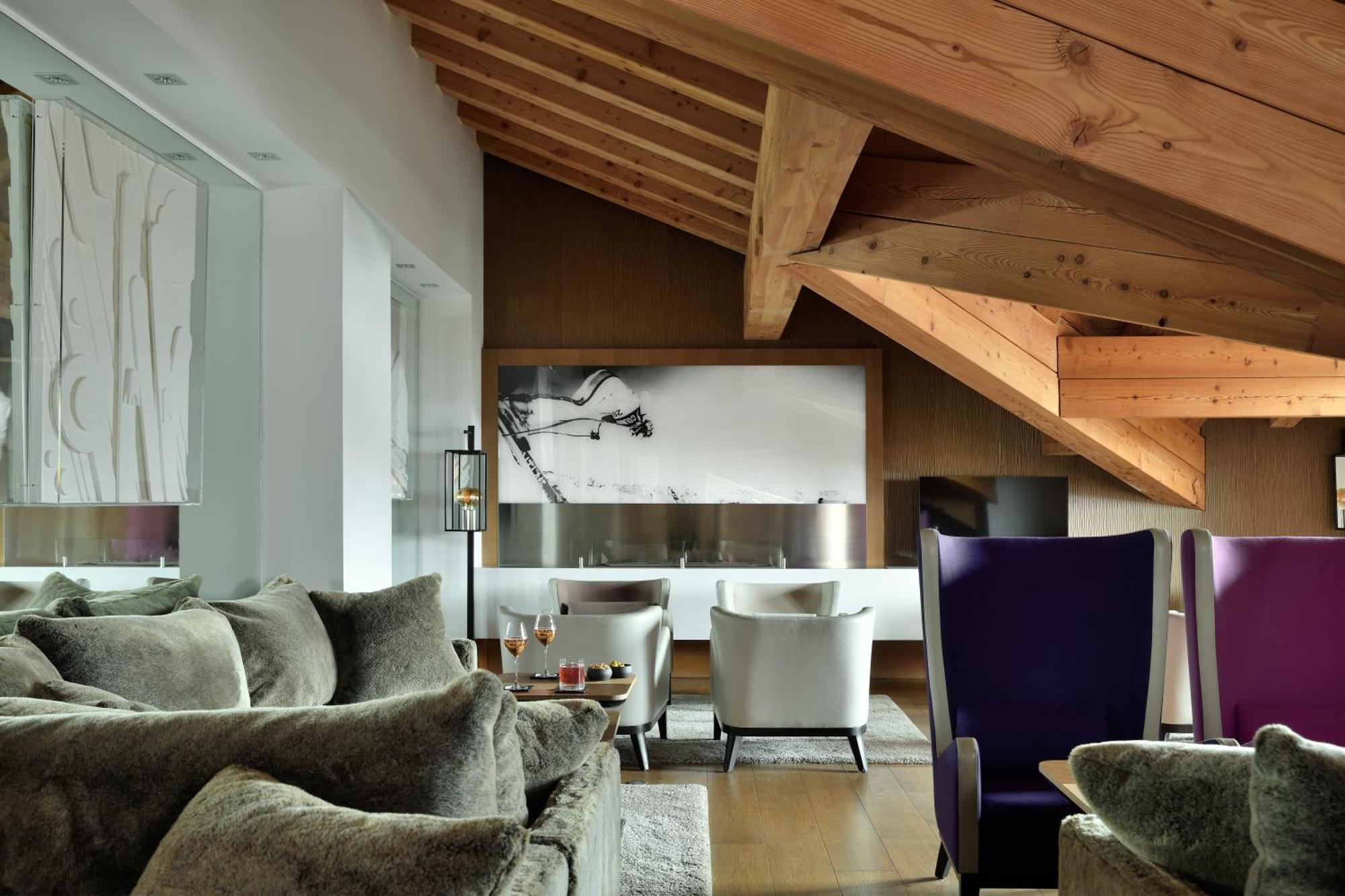 Le Strato Hotel Courchevel Exterior photo