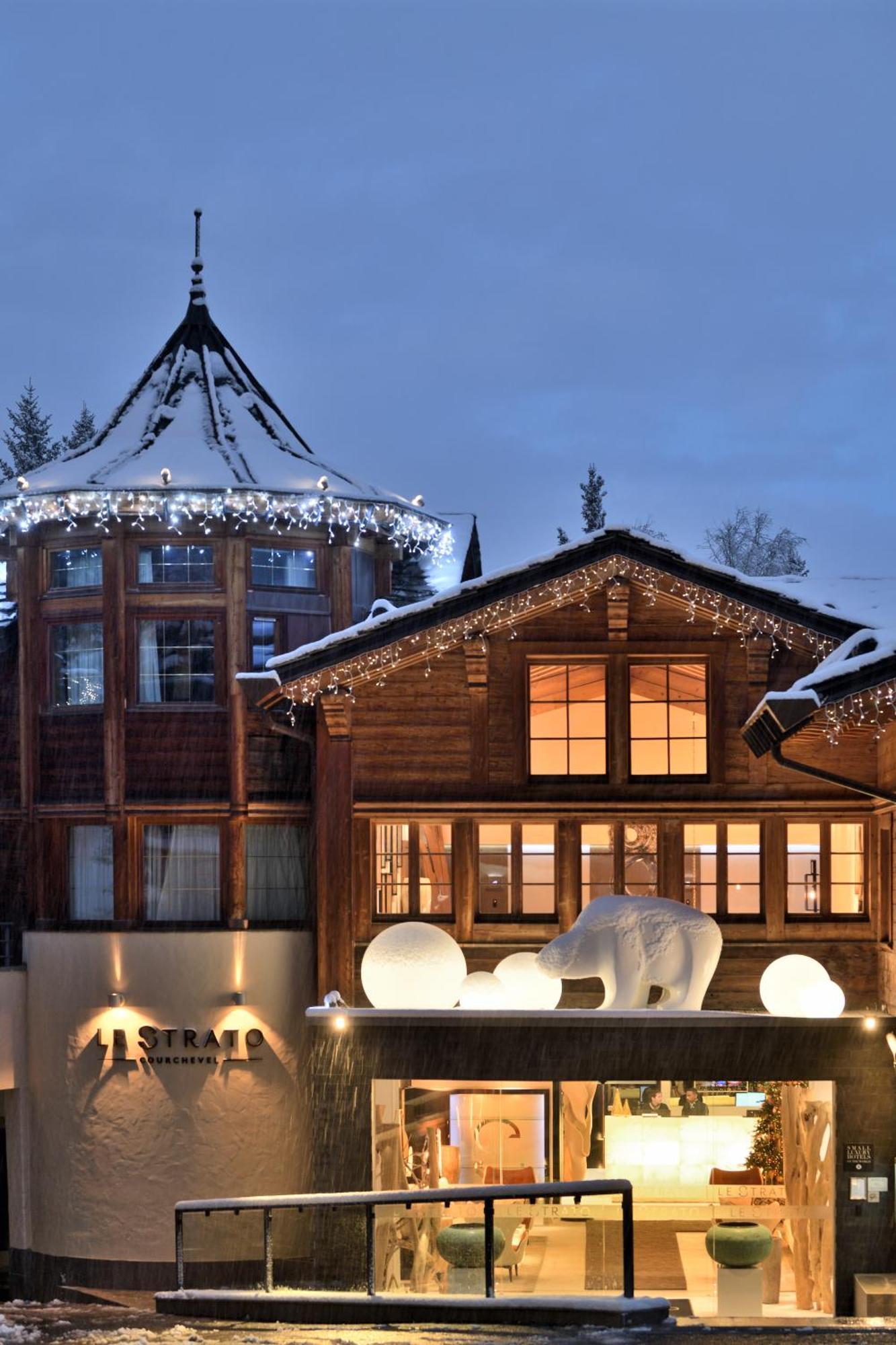 Le Strato Hotel Courchevel Exterior photo