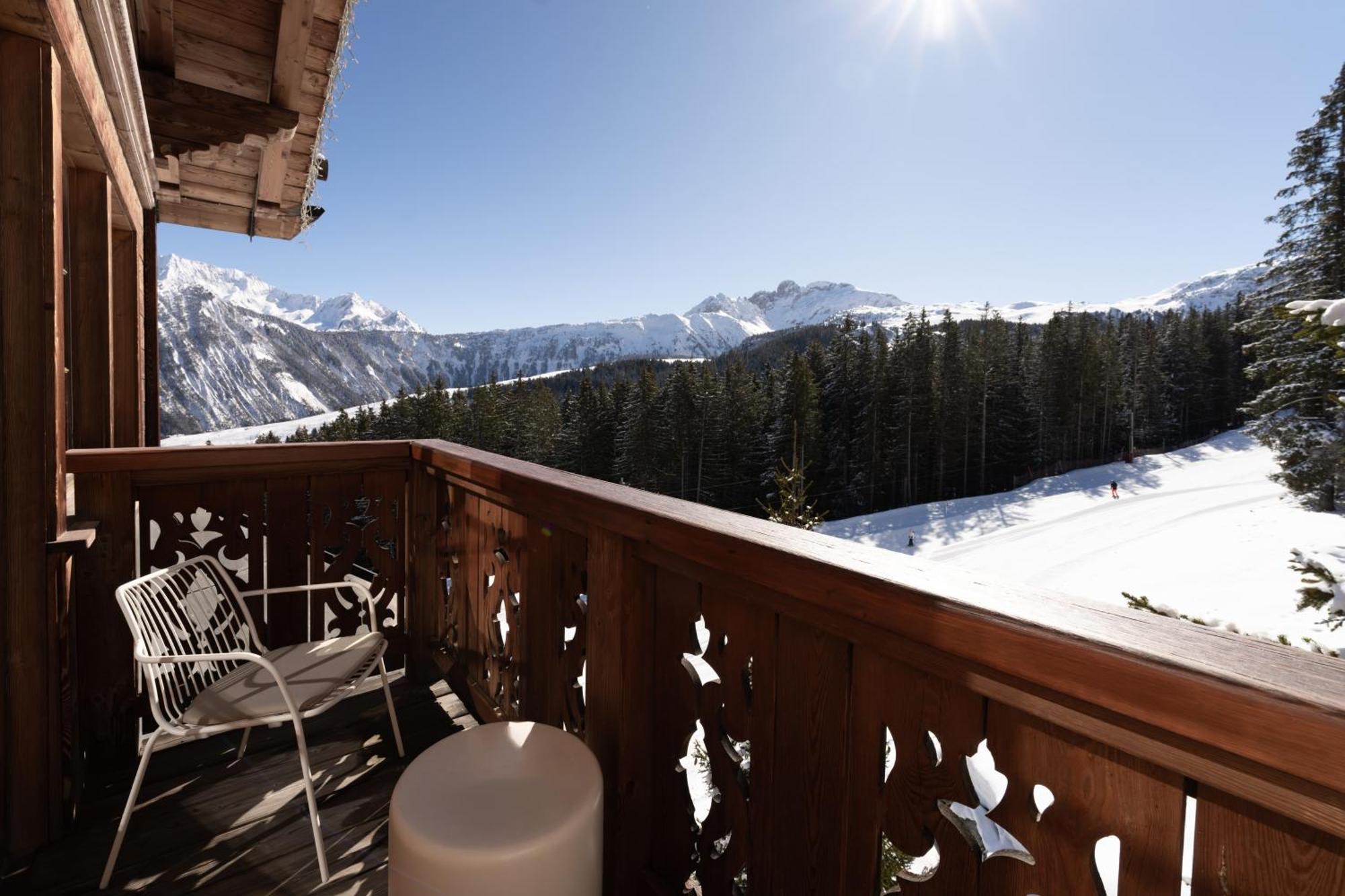 Le Strato Hotel Courchevel Exterior photo